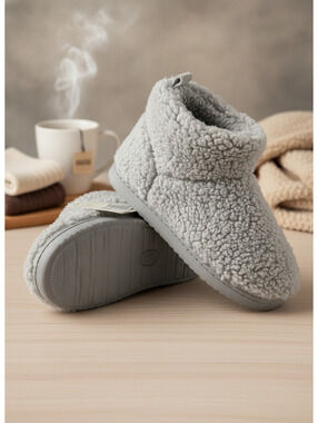 Dearfoams Cozy Mountain Memory Foam Gray Sherpa Bootie Slips